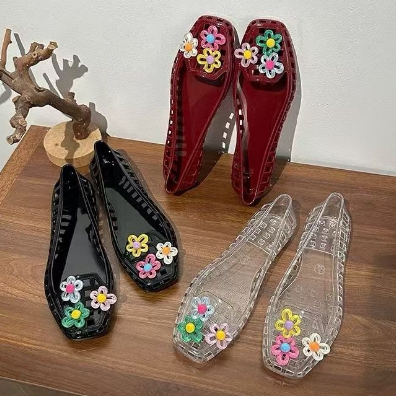 Hollowed kawaii dopamine Shoe  - Supply Florist 评论和价格
